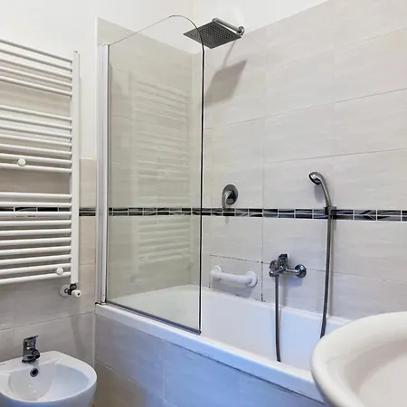 Apartment Beachfront E Parking Il Nido Sul Mare Genoa